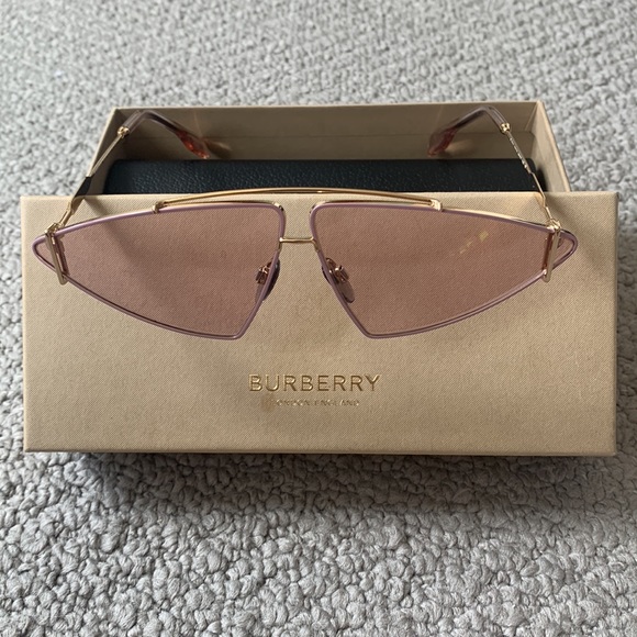 BURBERRY PINK TINTED LENSES CAT EYE SUNGLASSES - Picture 3 of 14